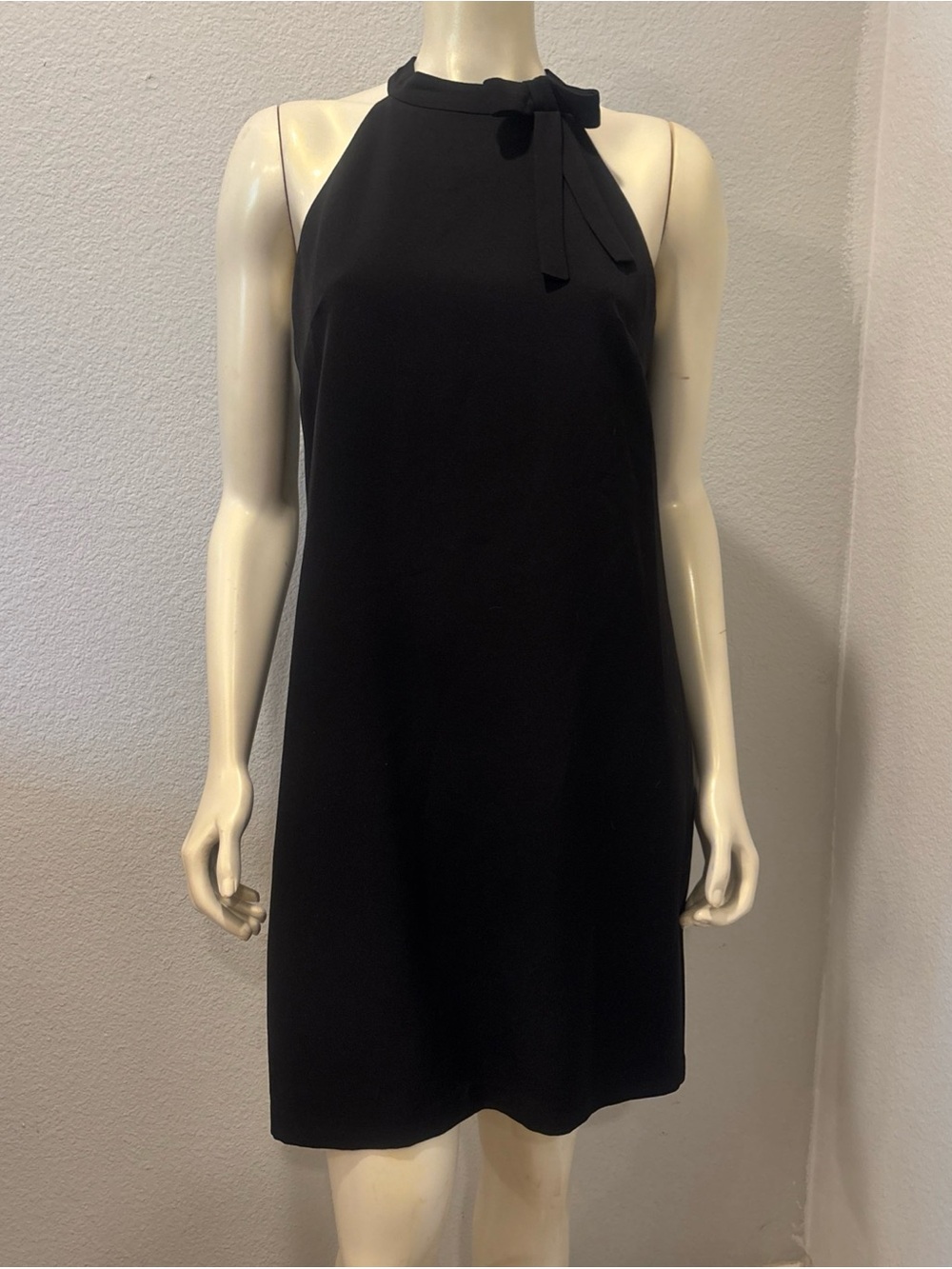 Maggy London Black Halter Dress  Women's 8 Tie Neck Business Casual Evening